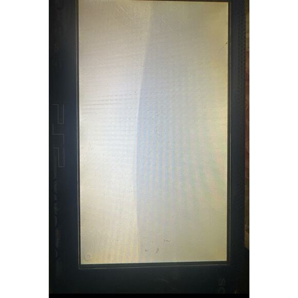 psp 1000 & 3000 both turn on for parts or repair - Picture 2 of 4